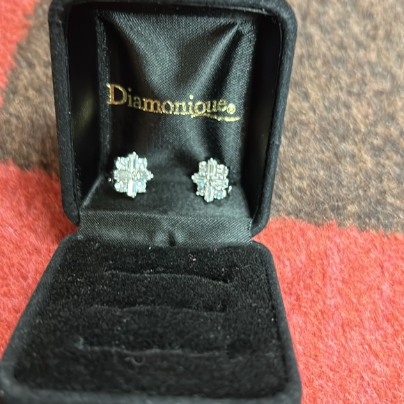 TOVA For Diamonique Star Stud Earrings, Platinum Clad Sterling Silver - Picture 3 of 6